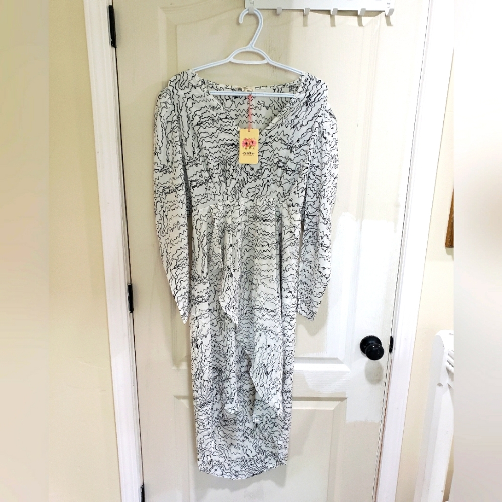 Size Medium Women's Dress